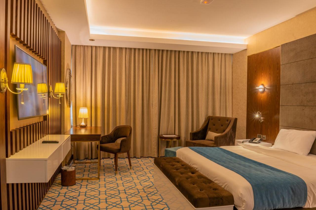 Hotel Royal Crown 3*